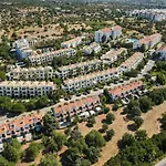 T2 Com Varanda E Vista Piscina Na Quinta Do Morgado