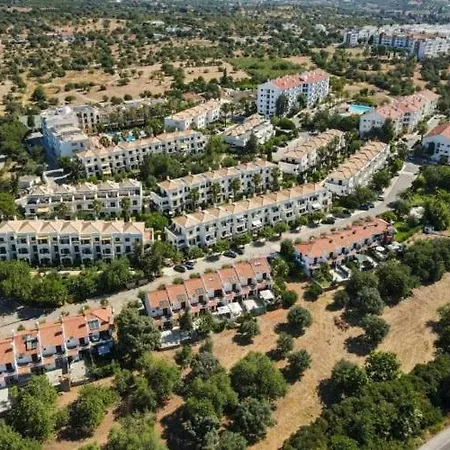 T2 Com Varanda E Vista Piscina Na Quinta Do Morgado