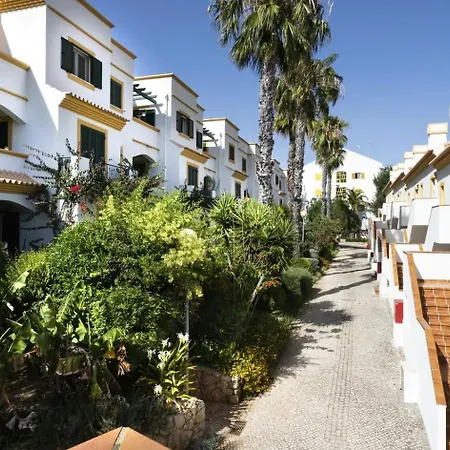 Lejlighed T2 Com Varanda E Vista Piscina Na Quinta Do Morgado